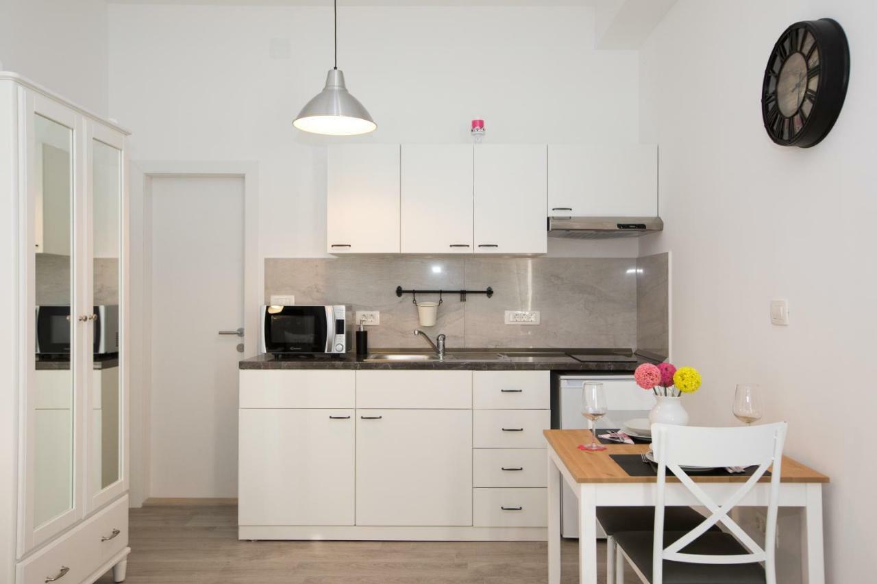 Apartment Lorka ดูบรอฟนิก ภายนอก รูปภาพ